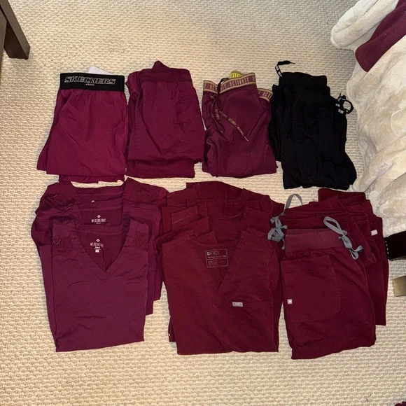 Figs Women's Scrubs Set in Burgundy and Black - Picture 1 of 1